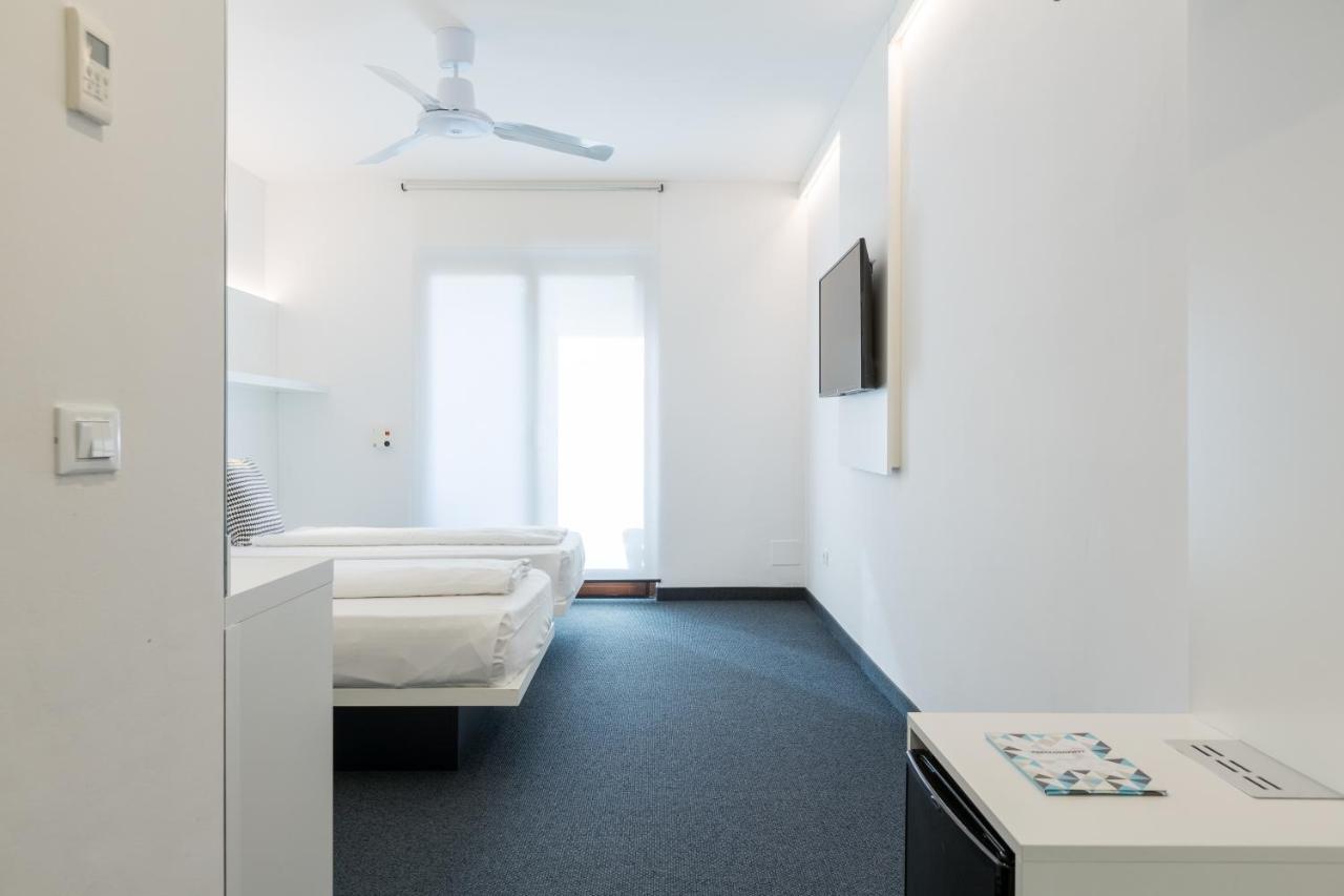 Hotel Santoni Freelosophy *** Torbole Sul Garda Extérieur photo